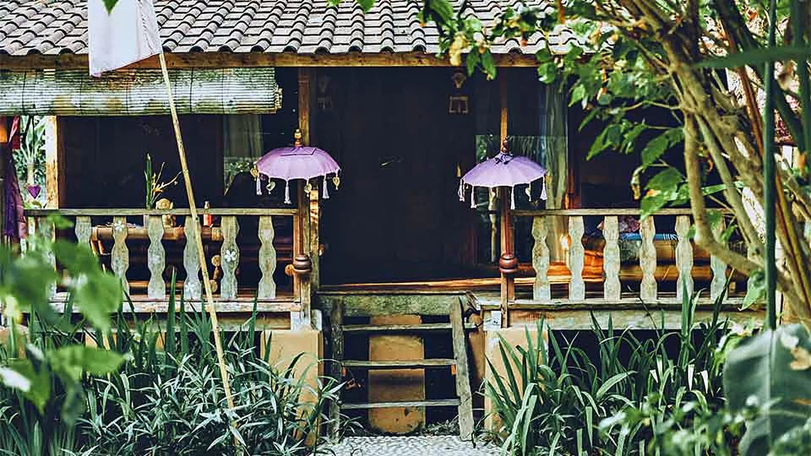 Traditional Balinese house with a veranda, student housing in Bali