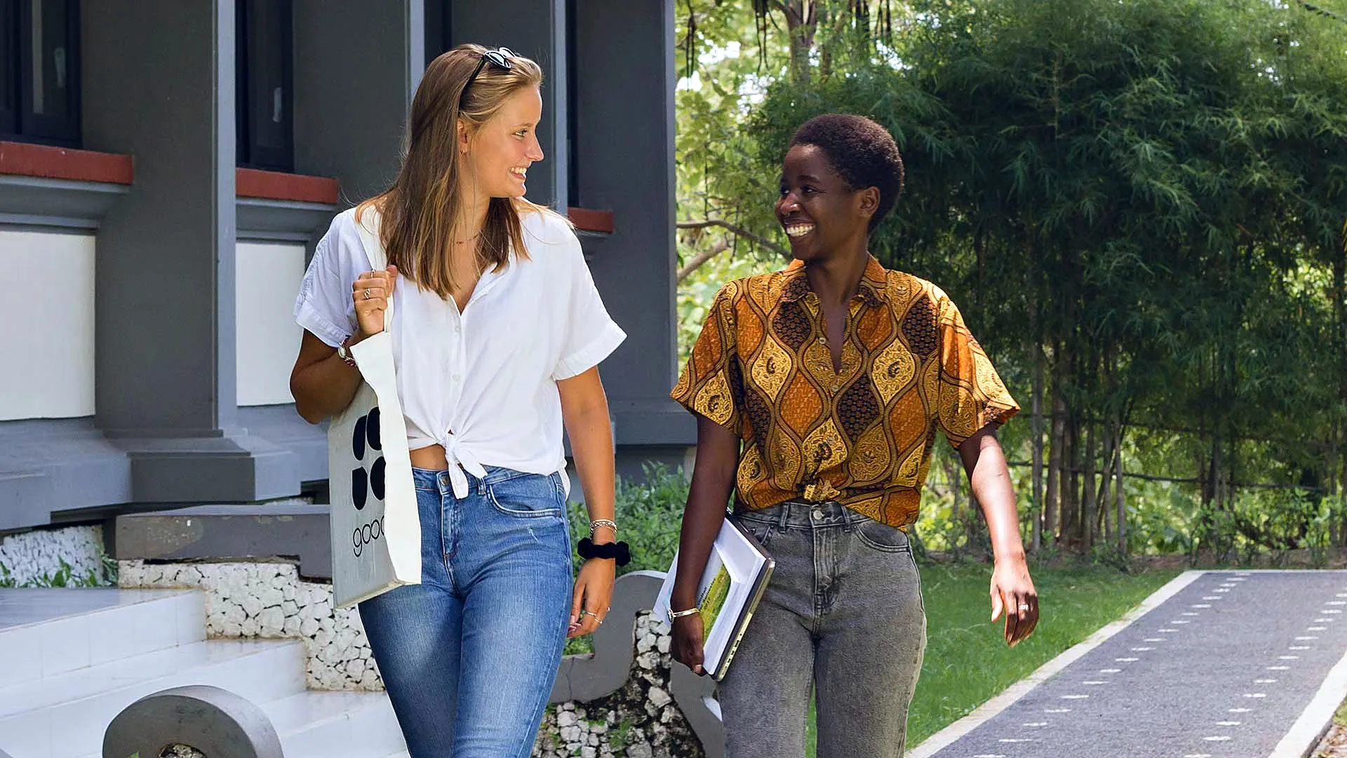 GoBali students on the international campus of Udayana University, Bali